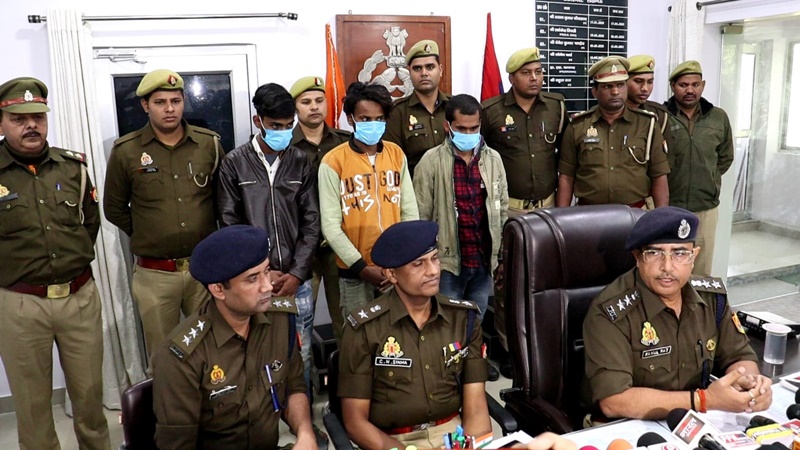 लखनऊ: अधिकारी की बेटी से चलती गाड़ी में गैंगरेप, पुलिस ने आरोपियों को किया गिरफ्तार