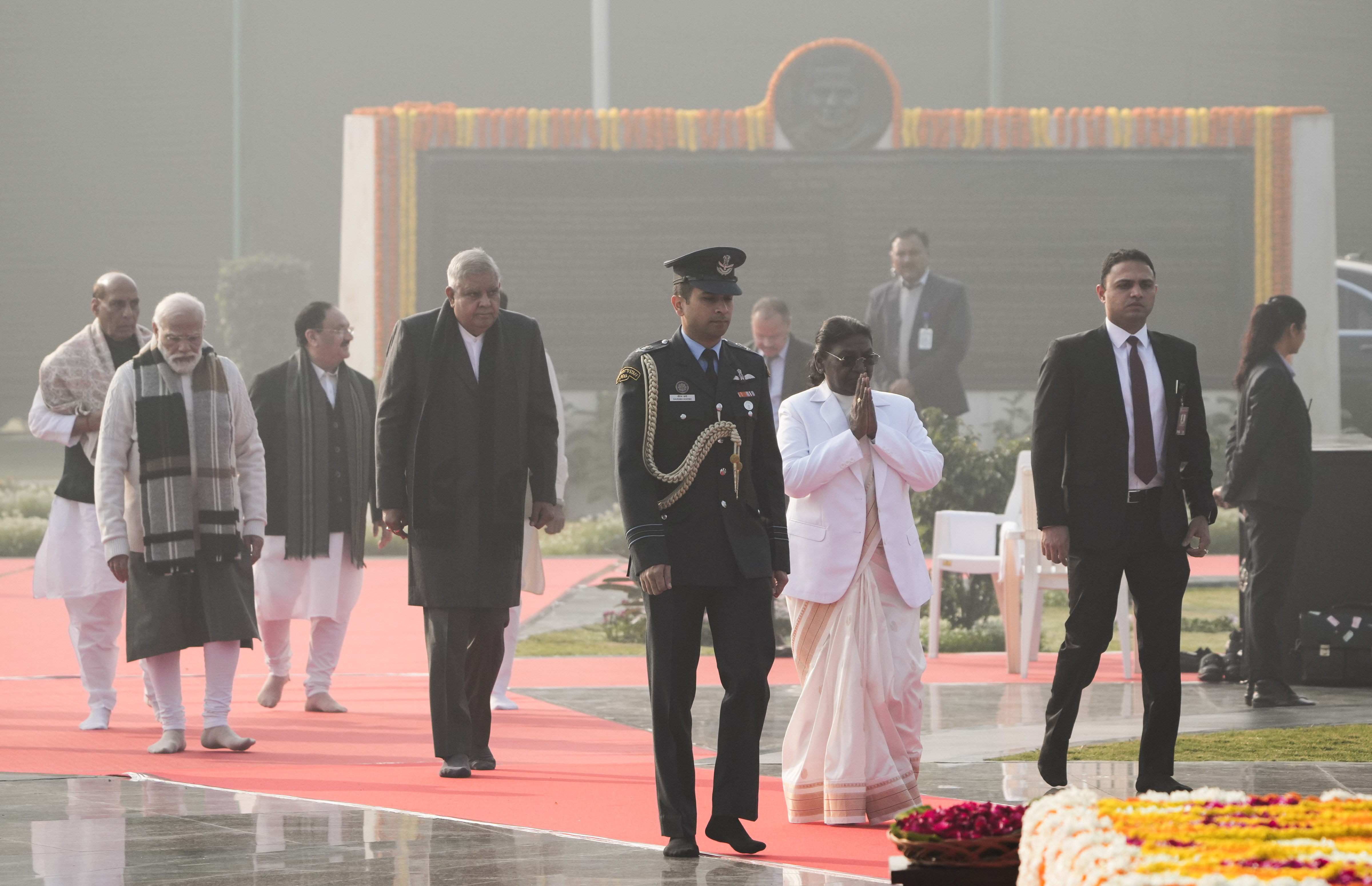 Atal Bihari Vajpayee Jayanti: राष्ट्रपति मुर्मू और प्रधानमंत्री मोदी समेत इन दिग्गज नेताओं ने वाजपेयी को दी श्रद्धांजलि