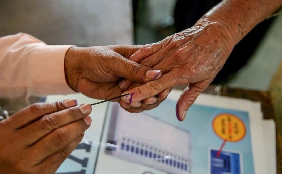कुल 86.93 लाख मतदाताओं के साथ जम्मू-कश्मीर की अंतिम मतदाता सूची प्रकाशित 