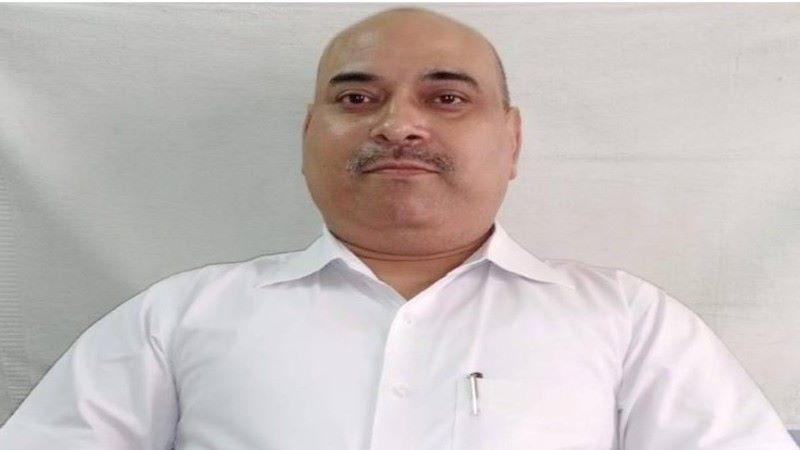 UP में एलटीसी नियमों में राहत, बोले कर्मचारी- केंद्र के समान मिले लाभ UP में एलटीसी नियमों में राहत, बोले कर्मचारी- केंद्र के समान मिले लाभ