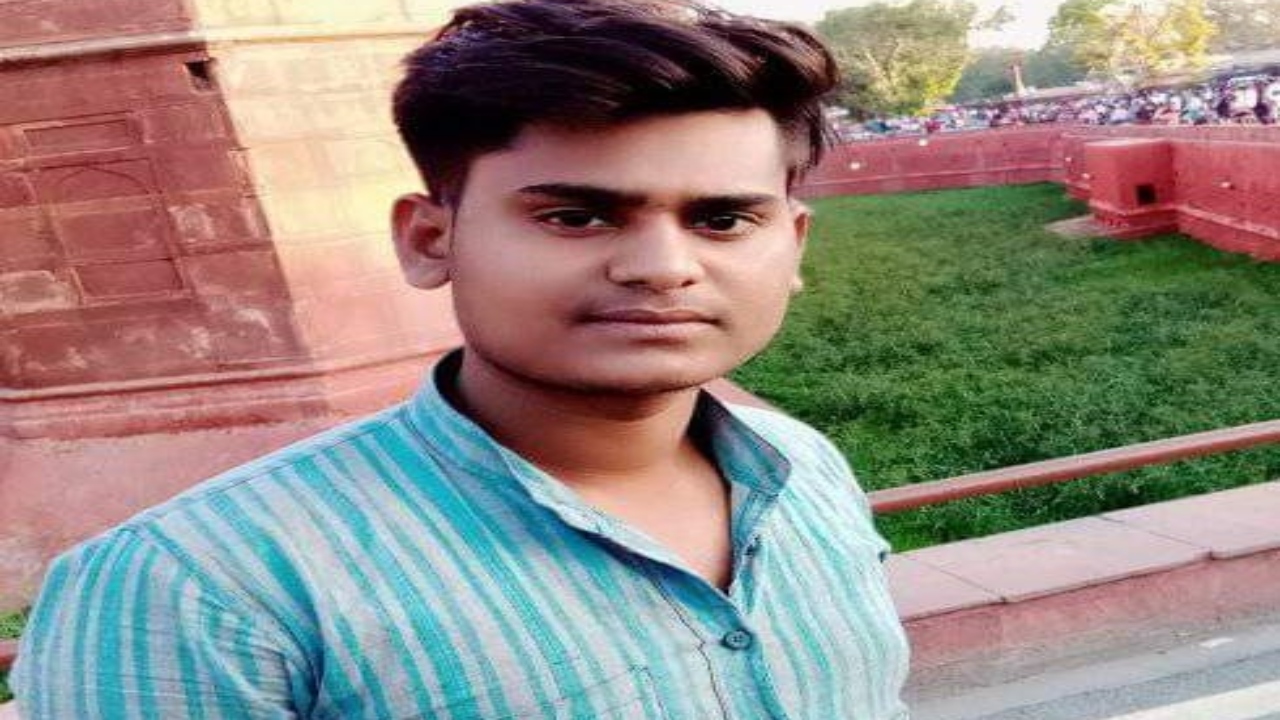 Sultanpur accident: घर लौट रहे छात्र की सड़क दुर्घटना में मौत, ट्राली से टकराई बाइक