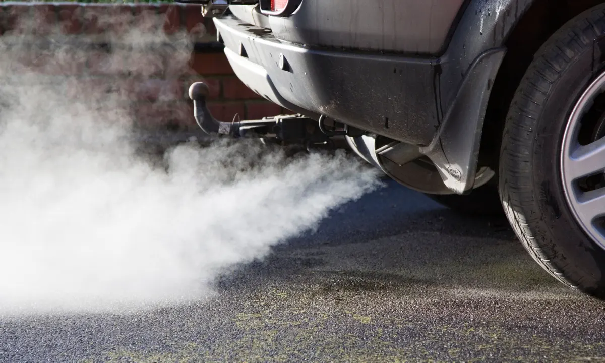 देहरादून: जहरीला धुआं उगलने वाले सभी पुराने डीजल वाहन होंगे बंद