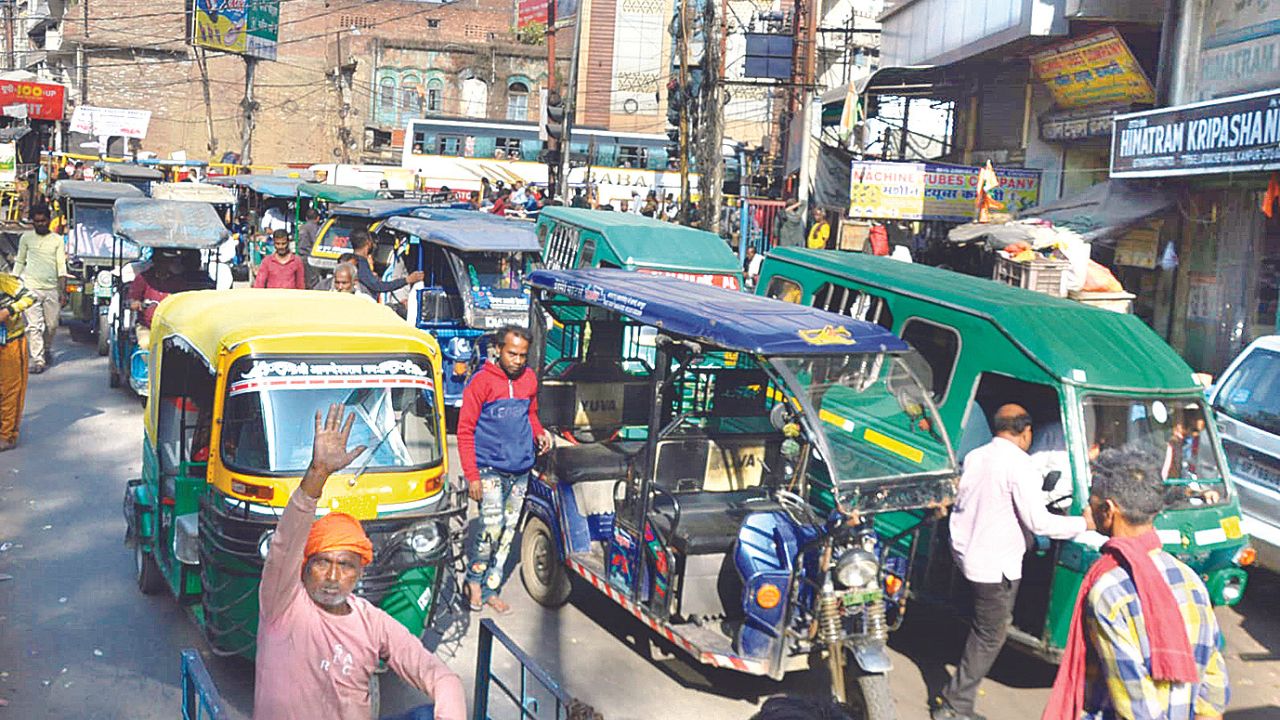 Kanpur: यात्रियों के लिए शटल सेवा शुरू; शहर में अब इन रूटों पर नहीं चलेंगे ई-रिक्शे...मनमानी करने पर ई-रिक्शा होगा सीज