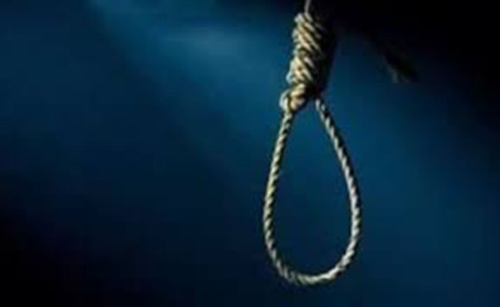 Bareilly News: ढाबा संचालक ने फांसी लगाकर की आत्महत्या, परिवार में मचा कोहराम 