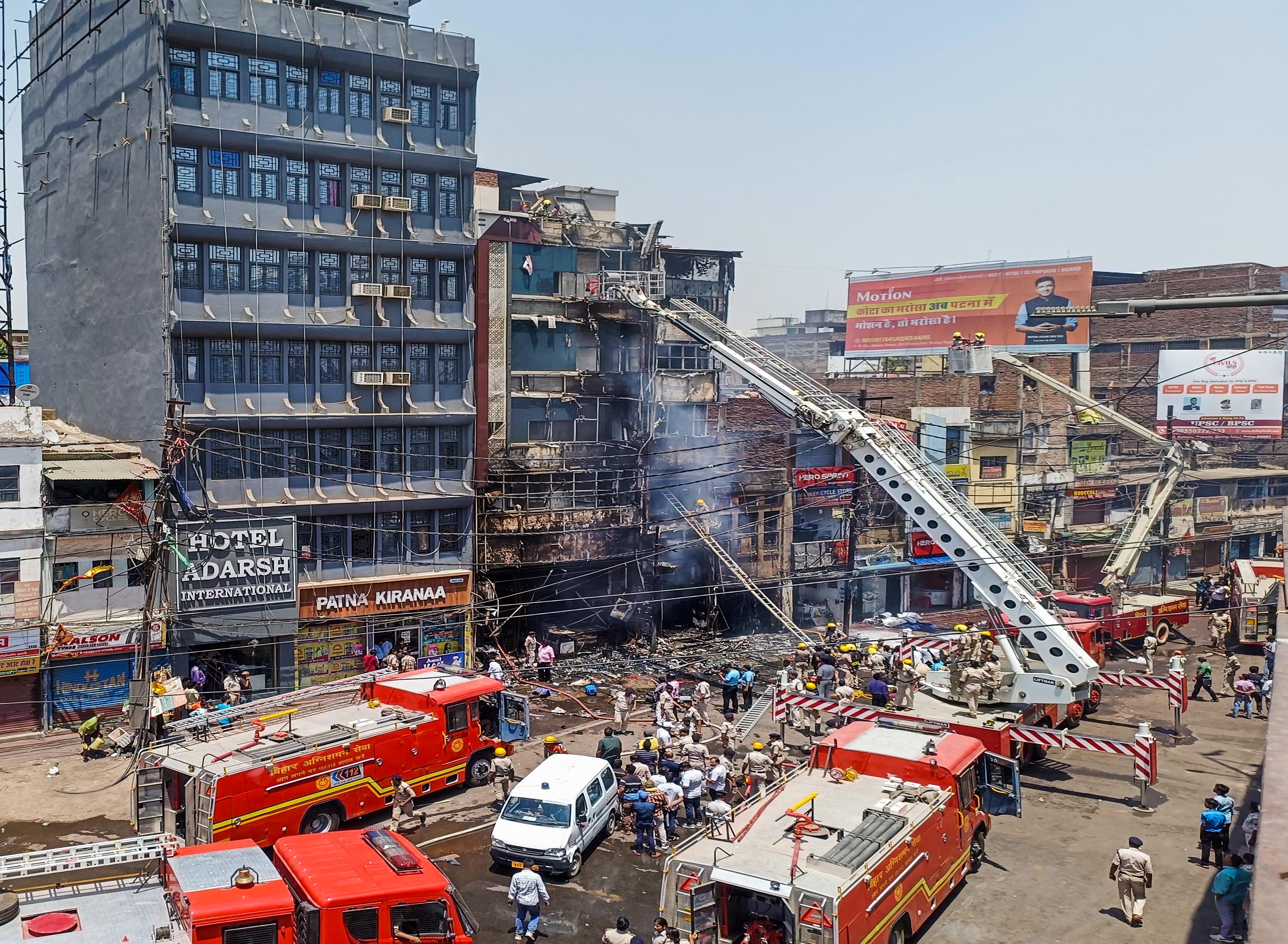 पटना के होटल में लगी भीषण आग, छह लोगों की मौत...दो की हालात गंभीर