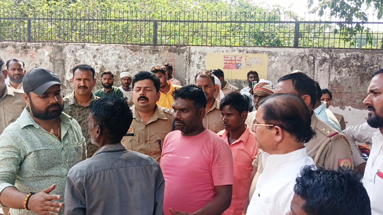 Ayodhya Blast case: धमाके को 24 घंटे बीते, पुलिस की चल रही पड़ताल 