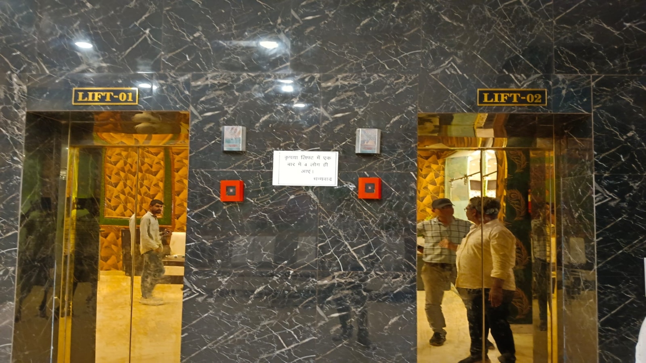 रायबरेली: होटल की लिफ्ट में हुआ हादसा, गुपचुप तरीके से घायलों का कराया उपचार