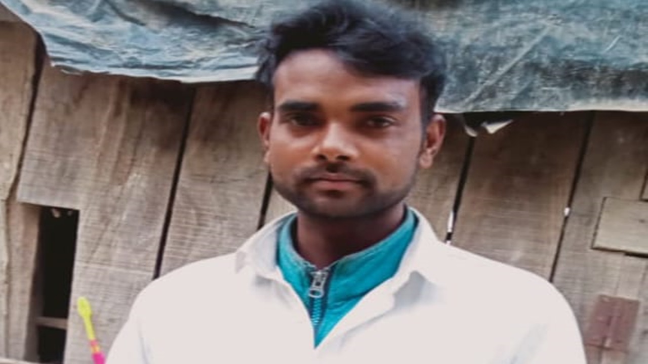 सुलतानपुर: फंदे से लटकता मिला युवक का शव, जांच में जुटी पुलिस  