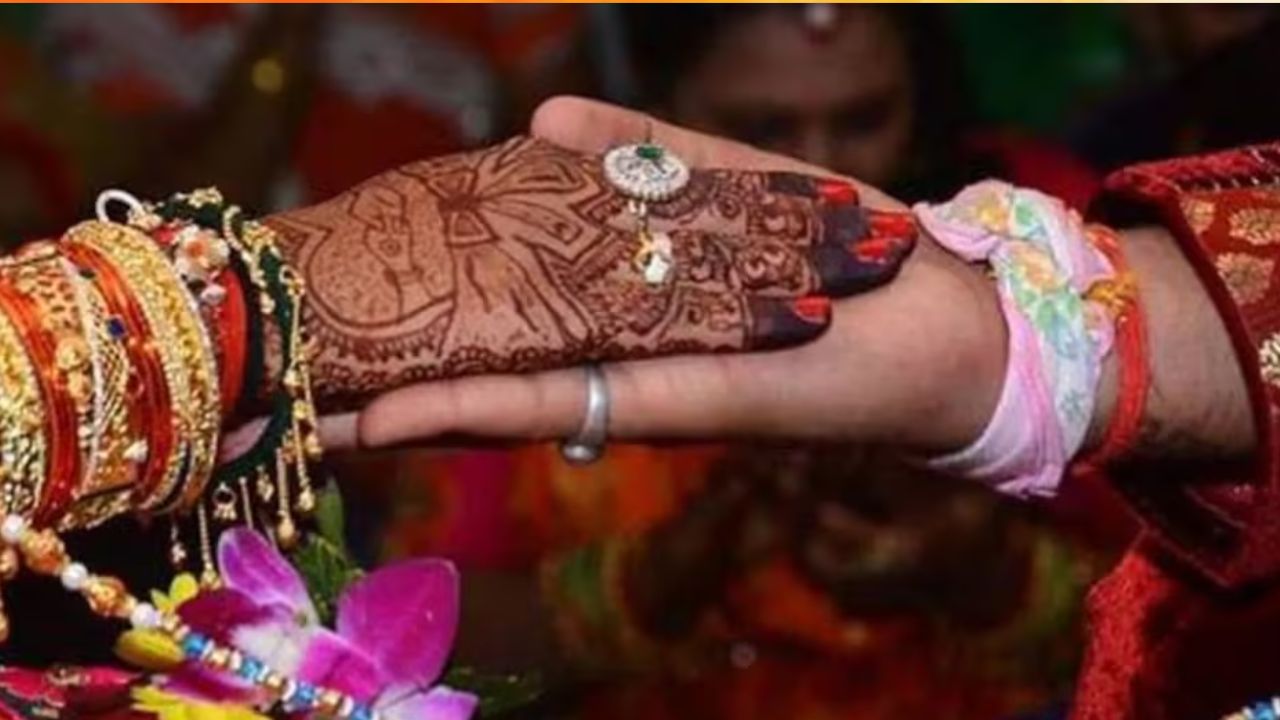 बरेली: हिंदू युवक से विवाह करना पड़ा भारी, परिवार वाले बने जान के दुश्मन...SSP से लगाई न्याय की गुहार