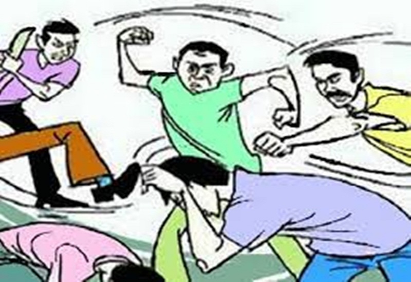 रामपुर : रंजिश के चलते युवक को पीटा,  चार लोगों पर रिपोर्ट दर्ज 