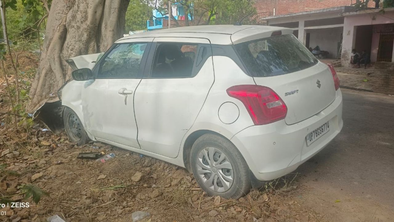 Kanpur Dehat Accident: अनियंत्रित कार पेड़ से टकराने पर बालक की मौत, चार गंभीर, परिजनों में मचा कोहराम