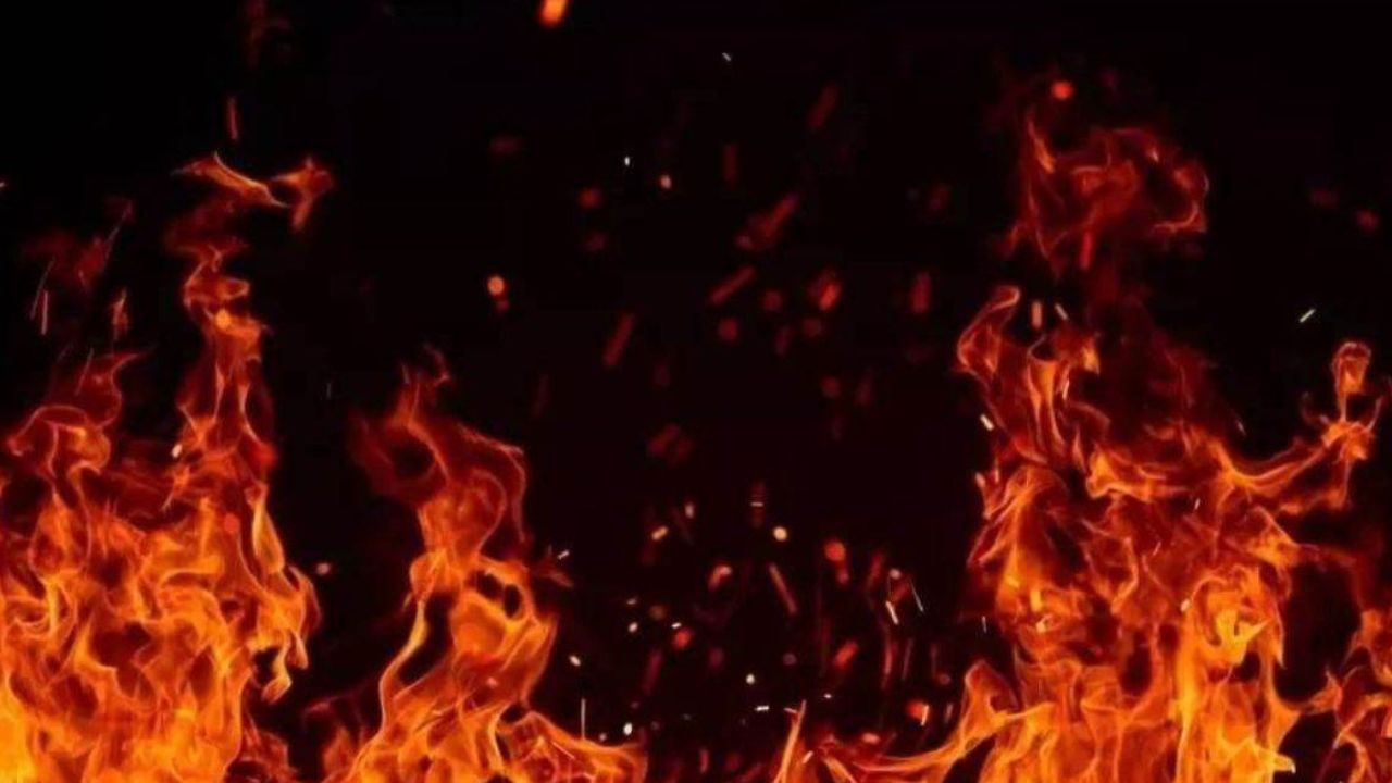 गरमपानी: आग की विकराल लपटों से गांवों के बाशिंदों में दहशत