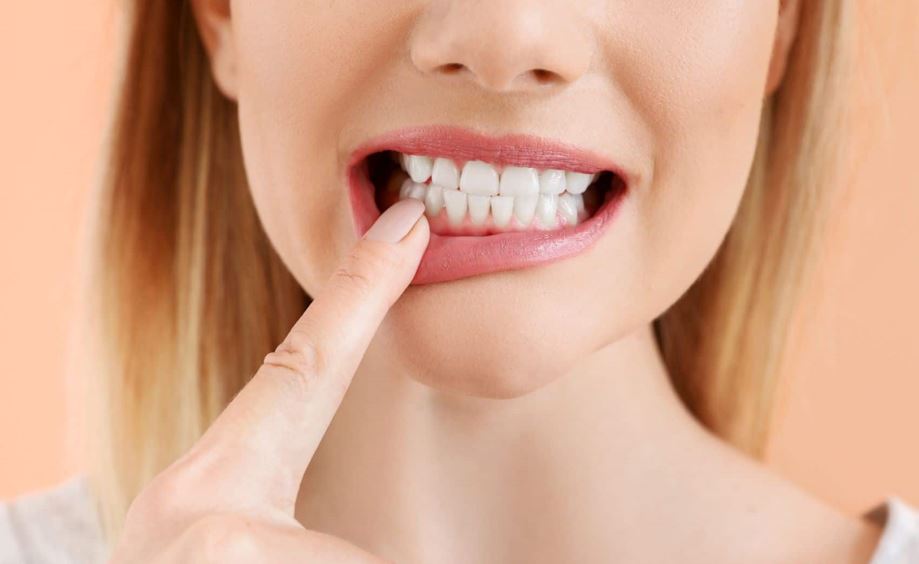Bareilly News: घिस रहे हैं दांत तो तुरंत लें चिकित्सक की सलाह