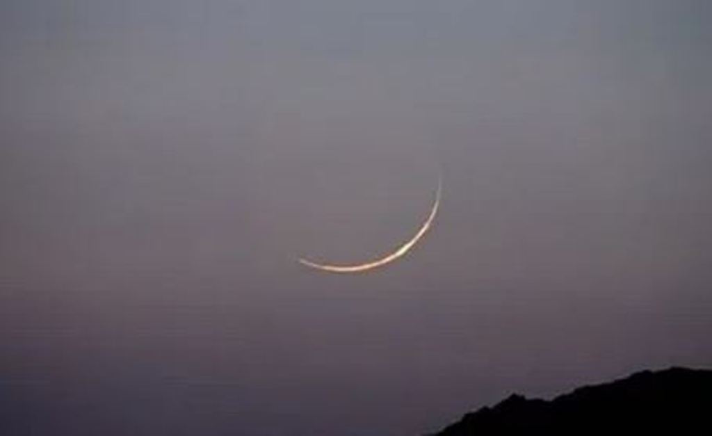 Bareilly News: ईद के चांद की शहादत के लिए हेल्पलाइन नंबर जारी, मरकजी रुयते हिलाल कमेटी को दें जानकारी