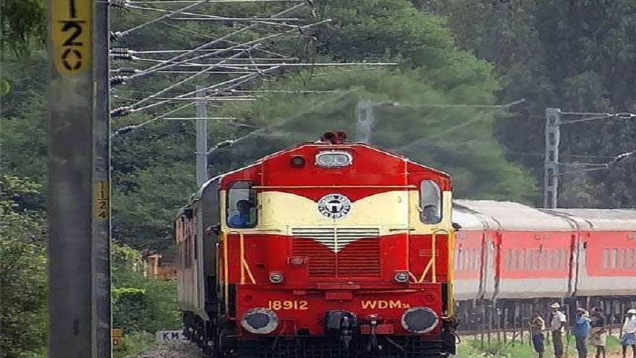 कानपुर से झांसी, भोपाल व मुंबई जाने वालों के लिए खुशखबरी; रूट पर ट्रेनों की इतनी बढ़ी रफ्तार...समय की होगी बचत