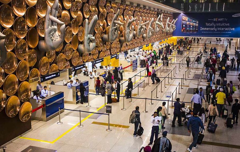 Delhi: आईजीआई एयरपोर्ट को मिली परमाणु बम से उड़ाने की धमकी, पुलिस अलर्ट