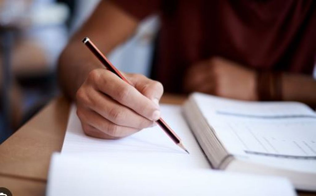 Bareilly News: पीएचडी प्रवेश परीक्षा में 35 प्रतिशत अभ्यर्थी रहे अनुपस्थित 