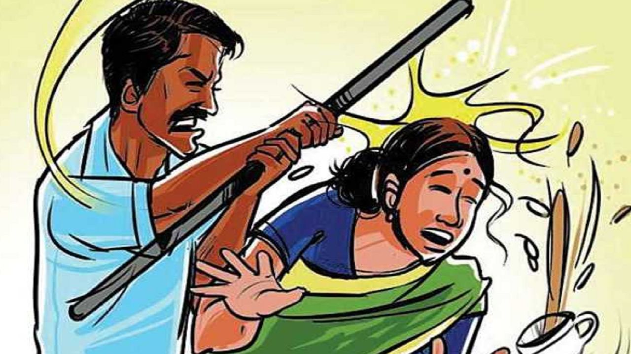 Kanpur: युवक ने महिला को गिरा-गिराकर पीटा; वीडियो वायरल, पीड़िता बोली- दबंग पर पुलिस नहीं कर रही कार्रवाई, एसीपी से की शिकायत 