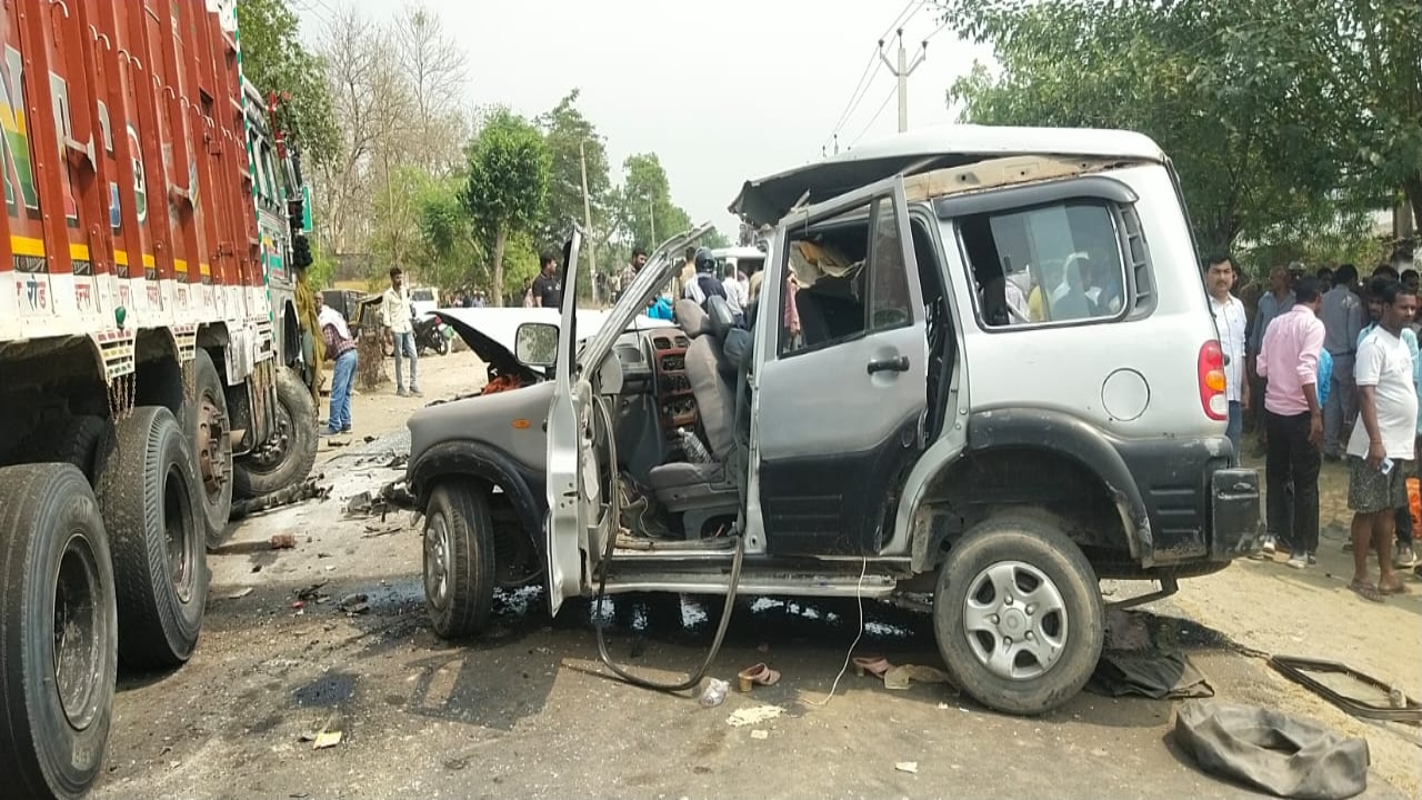 गोंडा में बड़ा हादसा, आमने-सामने भिड़े ट्रक और स्कार्पियो, चालक समेत 3 की मौत-8 घायल