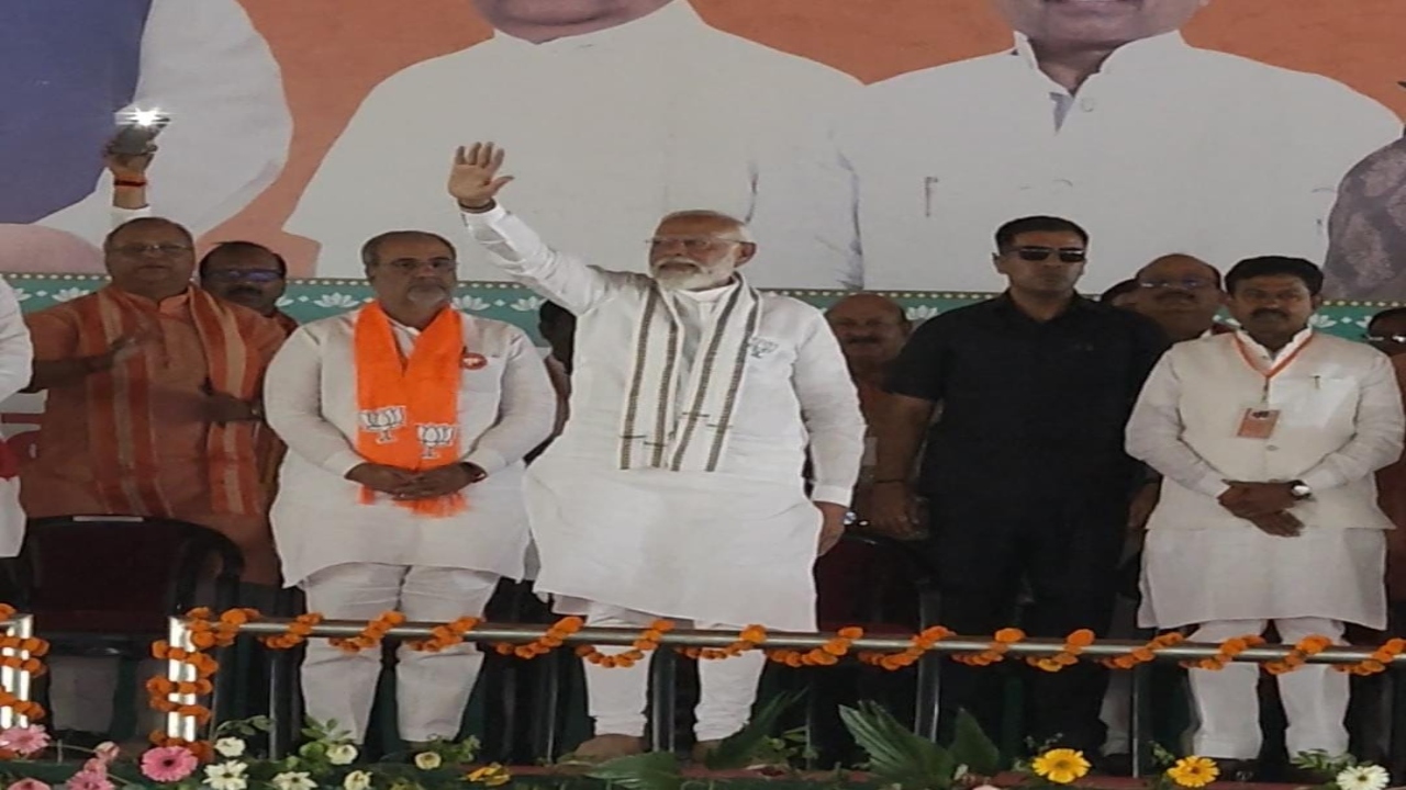 सीतापुर में PM मोदी ने जनता से मांगा आशीर्वाद, कहा-10 साल में जो देखा वो ट्रेलर, अभी बहुत कुछ करना है 