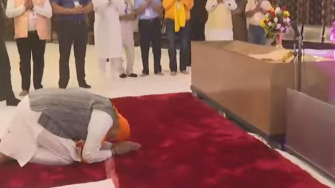 PM Modi In Kanpur Gumti Gurudwara