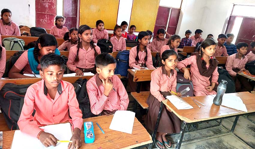  शैक्षिक गुणवत्ता बढ़ाने के लिए लखनऊ के सरकारी स्कूलों में BEO ने शुरू की अनोखी पहल, 15 हजार बच्चे शामिल