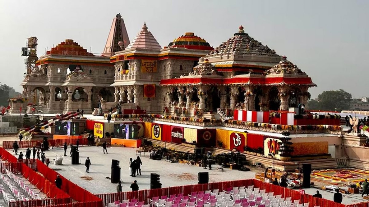 Ayodhya News : श्रीराम मंदिर में पारदर्शी व्यवस्था प्रणाली लागू… गोविंद देव गिरी बोले- श्रद्धा के साथ आधुनिक प्रबंधन भी जरूरी Ayodhya News : श्रीराम मंदिर में पारदर्शी व्यवस्था प्रणाली लागू… गोविंद देव गिरी बोले- श्रद्धा के साथ आधुनिक प्रबंधन भी जरूरी