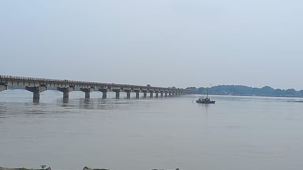 Barabanki Weather News : दो दिन की बारिश से गर्मीउमस से राहत, धान की रोपाई में आई तेजी; जलभराव बना परेशानी Barabanki Weather News : दो दिन की बारिश से गर्मीउमस से राहत, धान की रोपाई में आई तेजी; जलभराव बना परेशानी