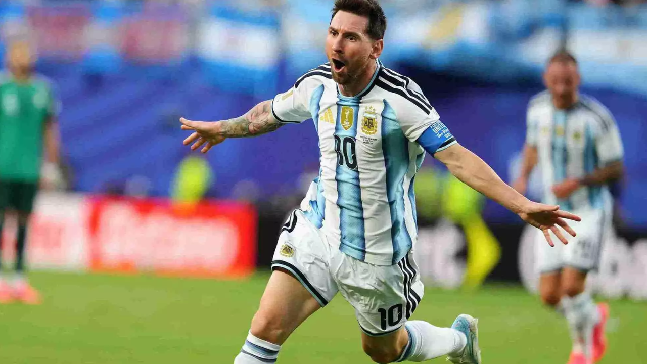 FIFA World Cup Final: 8,000 करोड़ का मेसी का बायां पैर! जानिए रोनाल्डो और नेमार के पैरों की कितनी है कीमत? FIFA World Cup Final: 8,000 करोड़ का मेसी का बायां पैर! जानिए रोनाल्डो और नेमार के पैरों की कितनी है कीमत?