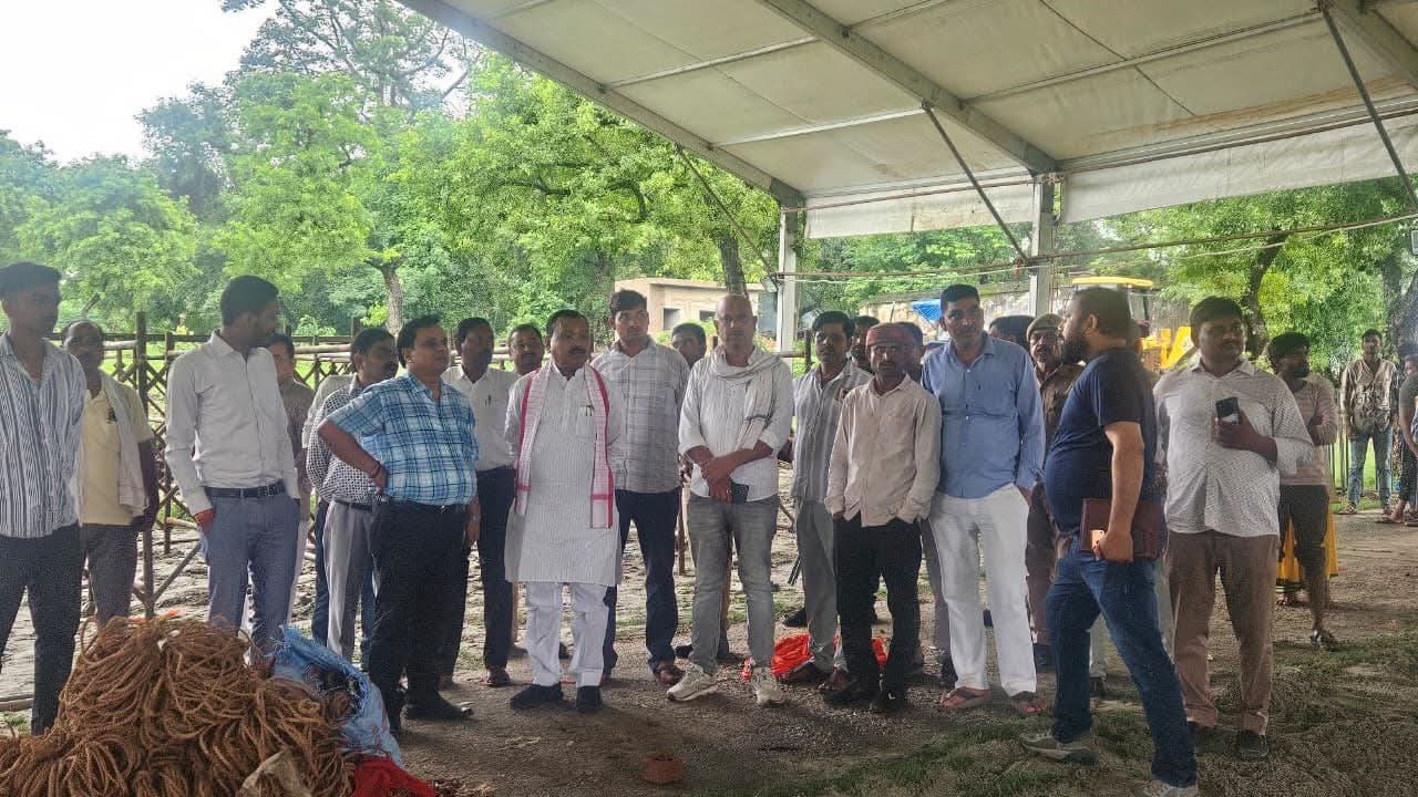 Shravasti News: 21 जुलाई को सीताद्वार मंदिर पहुंचेंगे मुख्यमंत्री योगी आदित्यनाथ, प्रशासन ने तेज की तैयारियां Shravasti News: 21 जुलाई को सीताद्वार मंदिर पहुंचेंगे मुख्यमंत्री योगी आदित्यनाथ, प्रशासन ने तेज की तैयारियां