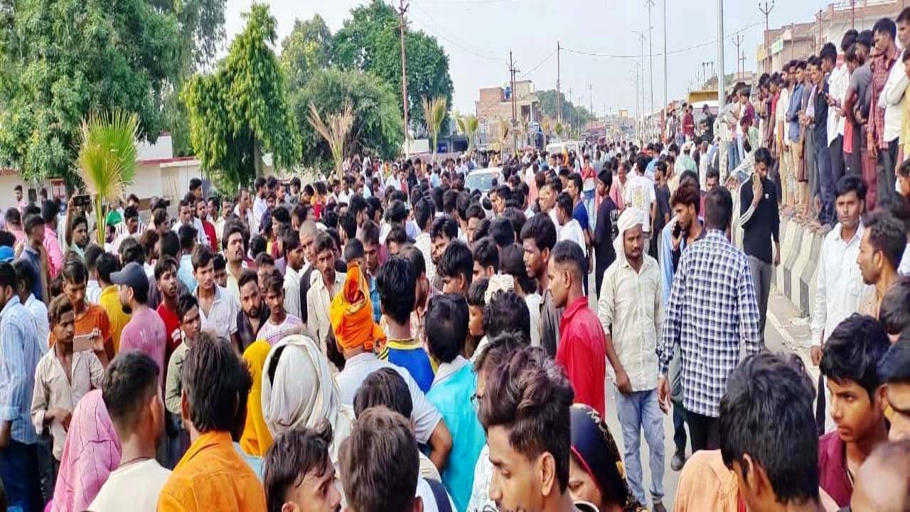 शाहजहांपुर : 12 साल की बालिका से पांच किशोरों ने किया सामूहिक दुष्कर्म शाहजहांपुर : 12 साल की बालिका से पांच किशोरों ने किया सामूहिक दुष्कर्म
