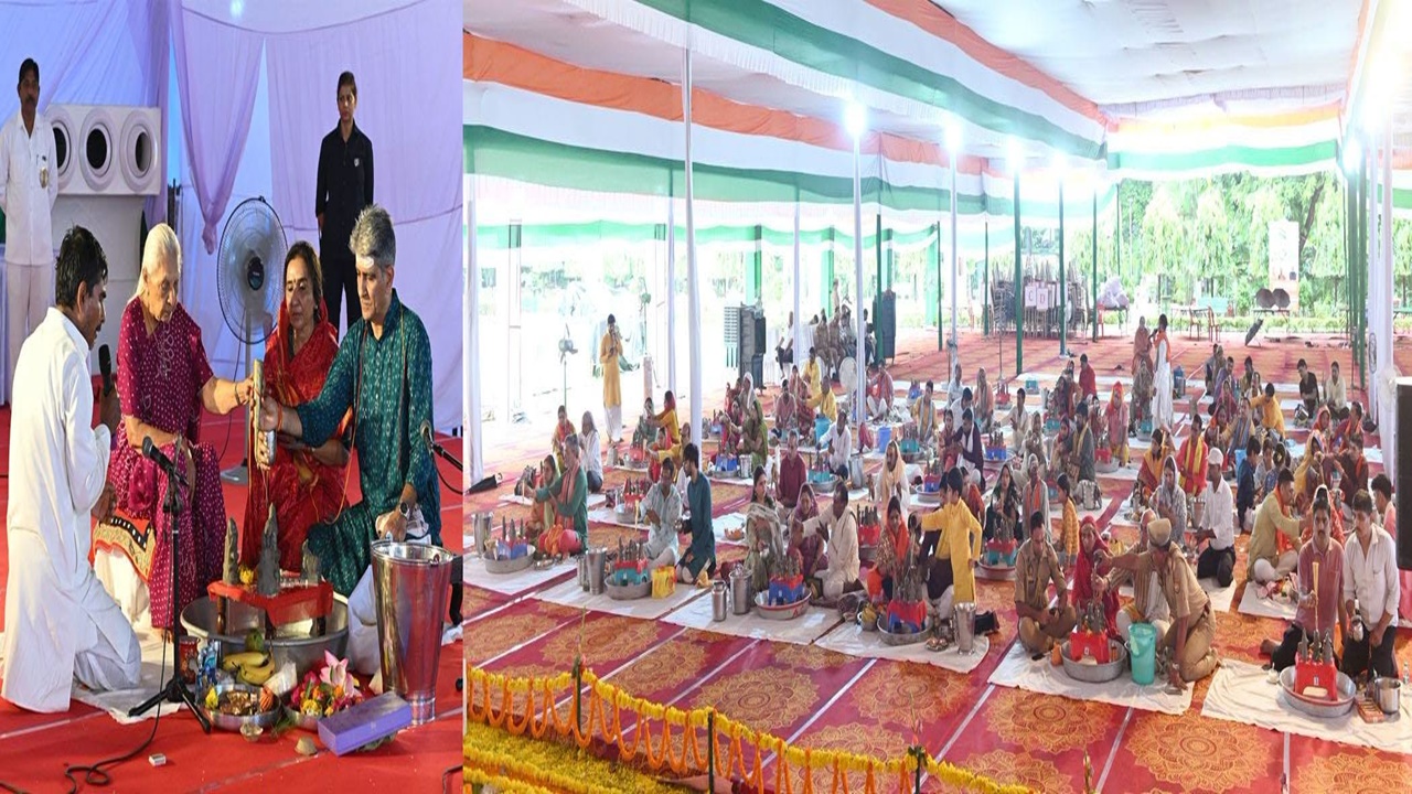 Lucknow News: जन भवन में विधि-विधान से हुआ रुद्राभिषेक, राज्यपाल आनंदीबेन पटेल ने भगवान शिव का किया पूजन Lucknow News: जन भवन में विधि-विधान से हुआ रुद्राभिषेक, राज्यपाल आनंदीबेन पटेल ने भगवान शिव का किया पूजन