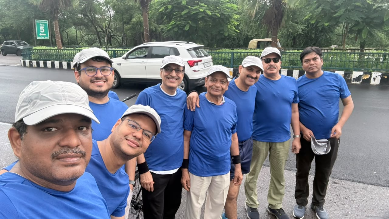 साइकिल पर निकले 50 डॉक्टर, लखनऊ में दिया स्वस्थ हड्डियों और मजबूत जोड़ों का संदेश साइकिल पर निकले 50 डॉक्टर, लखनऊ में दिया स्वस्थ हड्डियों और मजबूत जोड़ों का संदेश