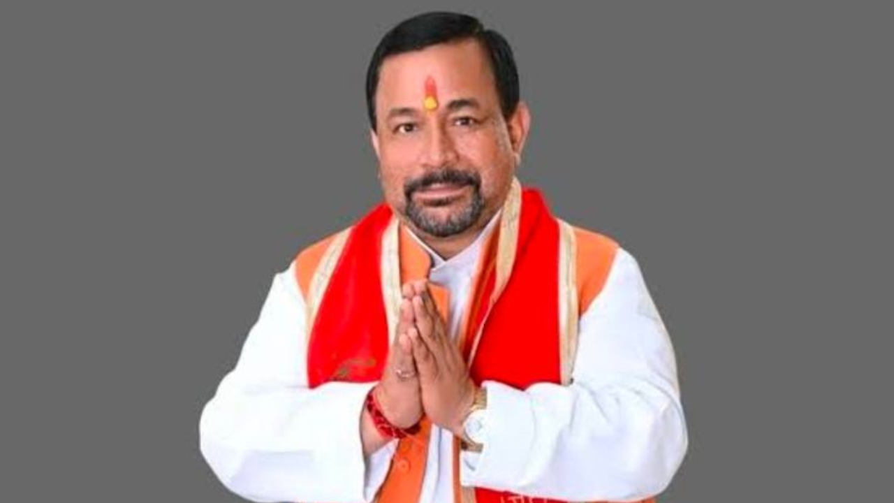 UP News: भाजपा सांसद मुकेश राजपूत समेत 87 लोगों पर FIR, MP-MLA कोर्ट के आदेश पर कार्रवाई UP News: भाजपा सांसद मुकेश राजपूत समेत 87 लोगों पर FIR, MP-MLA कोर्ट के आदेश पर कार्रवाई
