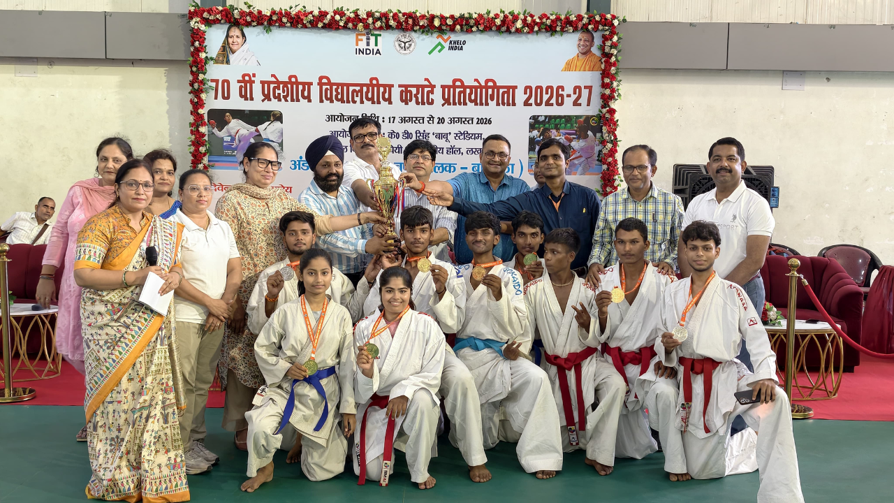 16 गोल्ड के साथ लखनऊ का दबदबा! राज्य स्तरीय कराटे में बना ओवरऑल चैंपियन, खिलाड़ियों ने दिखाया दम 16 गोल्ड के साथ लखनऊ का दबदबा! राज्य स्तरीय कराटे में बना ओवरऑल चैंपियन, खिलाड़ियों ने दिखाया दम