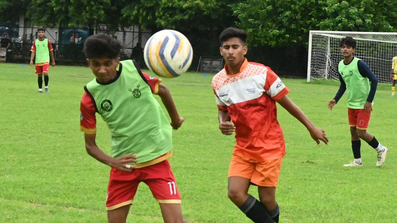 Football League: रेहान के दो गोल से फाल्कन रिजर्व की जीत, माउंट फोर्ट ने 5-0 से दर्ज की शानदार मुकालबा Football League: रेहान के दो गोल से फाल्कन रिजर्व की जीत, माउंट फोर्ट ने 5-0 से दर्ज की शानदार मुकालबा