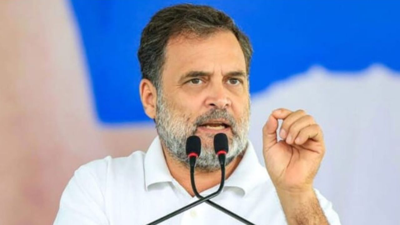 ‘छात्रों की गूंज’ के बीच राहुल गांधी, बेरोजगारी-पेपर लीक पर सरकार को घेरेंगे; 23 जिलों के युवाओं से करेंगे संवाद ‘छात्रों की गूंज’ के बीच राहुल गांधी, बेरोजगारी-पेपर लीक पर सरकार को घेरेंगे; 23 जिलों के युवाओं से करेंगे संवाद