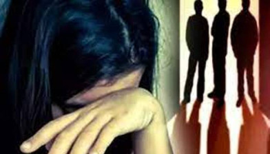 मऊ में दो नाबालिग सगी बहनों से सामूहिक दुष्कर्म, पांच आरोपियों को पुलिस ने  किया गिरफ्तार - Amrit Vichar