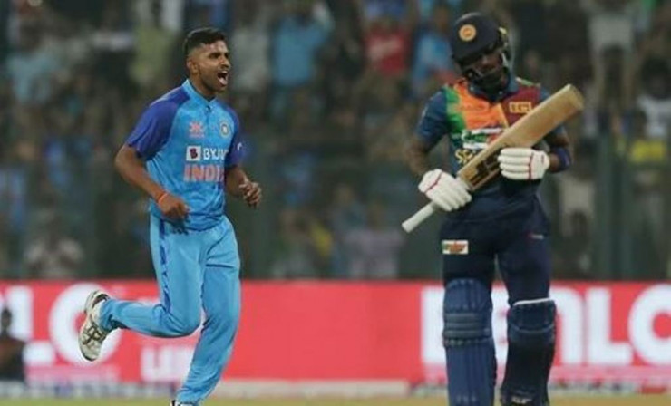 India vs Sri Lanka 1st T20: पहले टी20 में भारत ने श्रीलंका को 2 रन से हराया, शिवम मावी ने झटके चार विकेट 