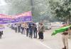 बहराइच: यातायात माह का हुआ समापन, एसपी ने जागरुकता रैली को दिखाई हरी झंडी, कहा- सुरक्षा कभी महंगी नहीं पड़ती