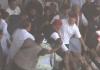 प्रयागराज: बैरिकेड तोड़कर मंच पर चढ़े लोग, राहुल गांधी और अखिलेश यादव बिना भाषण दिए फूलपुर से हुए रवाना, देखें Video