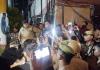 कानपुर: पेपर बदलने पर परीक्षार्थियों का हंगामा, तोड़फोड़ और पथराव