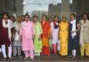 बरेली: रहपुरा चौधरी में बंदरों का आतंक, महिलाओं ने नगर आयुक्त को सौंपा ज्ञापन