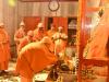 गोरखपुर: योगी ने बाबा गोरखनाथ को चढ़ाई पहली खिचड़ी, मकर संक्रांति की दीं शुभकामनाएं