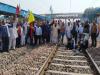 रेल रोको अभियान: किसानों ने रेल लाइन की बाधित, दिल्ली में चार मेट्रो स्टेशन बंद
