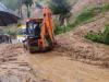 अल्मोड़ा: तेज बारिश से गरूड़ा के पास हुआ भूस्खलन, पांच घंटे ठप रहा यातायात