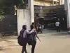 फर्रुखाबाद: कचहरी गेट पर डटे रहे अधिवक्ता, पुलिस नहीं कर सकी प्रवेश
