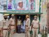 रामपुर: केंद्रीय मंत्री नकवी को काले झंडे दिखाने के प्रयास में किसान नजरबंद