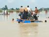 रामपुर: कोसी नदी में अवैध तरीके से बनाई जुगाड़ की नाव पलटी, कई लोग डूबने से बचे