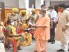 गोरखपुर: सीएम योगी ने किया रुद्राभिषेक, जनता दर्शन में सुनी लोगों की समस्या